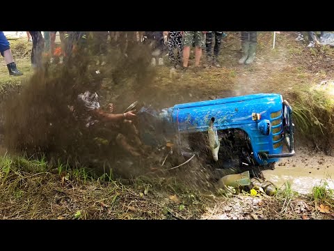 Видео: Лесное Болото Вызов – Мини Трактора | Шоу Тракторов Стара Вода