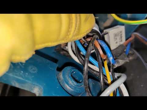 Видео: VC2512L Makita, установка радиореле для дистанционного управления.