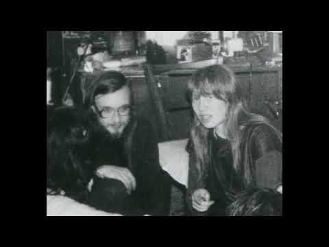 Видео: Егор Летов. "Песенка про мишутку", неизданный вариант, май 1990