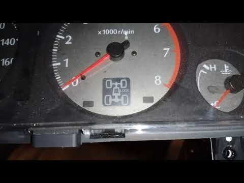 Видео: Сравнение распиновки приборки с Pathfinder R50 и праворукой с Terrano Regulus R50