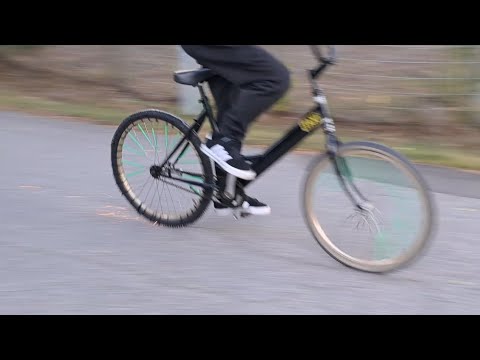 Видео: Искры из-под колеса? Наматываем цепь на колесо