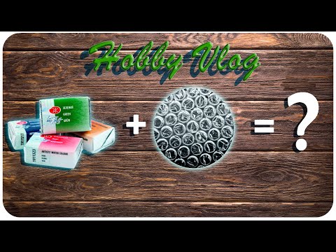 Видео: Хобби влог #6 Как я это делаю/Акварельный фон с пупырками