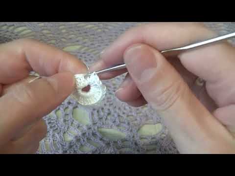 Видео: Круглая скатерть с ананасами. Новый проект.