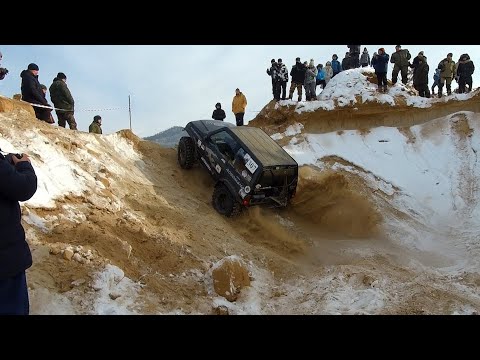 Видео: Pajero 2 против Suzuki Escudo. Битва подготовышей. Оффроад. КарибПрайд Пати Ч4