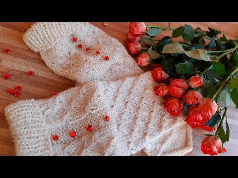 Видео: 🧦НОСОЧНАЯ коллекция "КОНФЕТТИ" -  ШЕРСТЯНЫЕ зарисовки / 2 - ЯГОДЫ НА СНЕГУ #носкиспицами