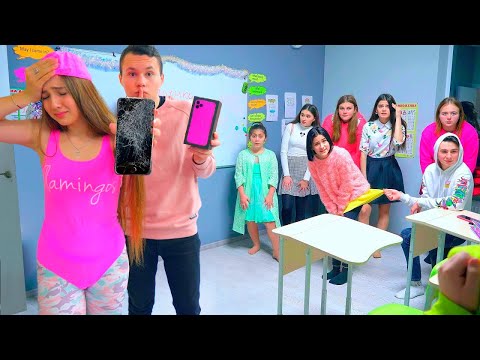 Видео: РАЗБИЛО Dijana ТЕЛЕФОН! 😭 Дајана ће добити НОВИ iPhone? 📱 Школске авантуре Диана Схов
