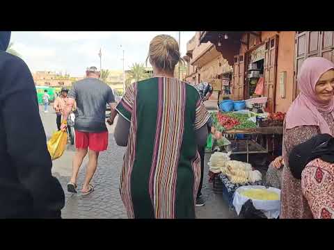 Видео: 4  Марокко, Марракеш, Дворец Бахия, прогулка по городу, ламповый рынок 03 - 2024