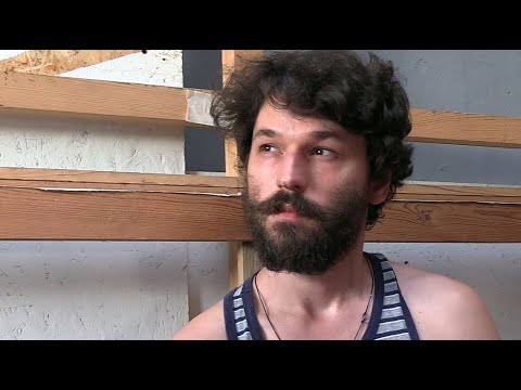 Видео: В мастерской художника Ильи Овсянникова