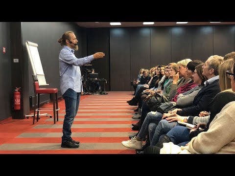 Видео: Вечер вопросов и ответов с Дмитрием Троцким в Паланге (Литва) 02.03.2018