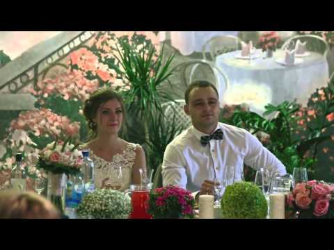 Видео: Как нужно поздравлять детей на свадьбе) Молодец!!!