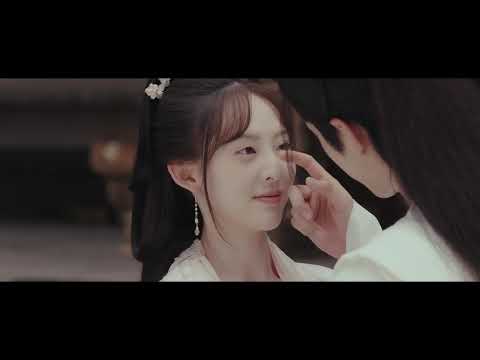 Видео: Дьявол насильно поцеловал Золушку, после чего она сбежала с ребенком😳