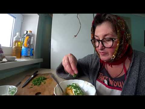 Видео: БЕРЕМ КАЧАН КАПУСТЫ И СТАВИМ ВАРИТЬ/И ВКУСНЫЙ ОБЕД ГОТОВ/СРАЗУ И ПЕРВОЕ И ВТОРОЕ