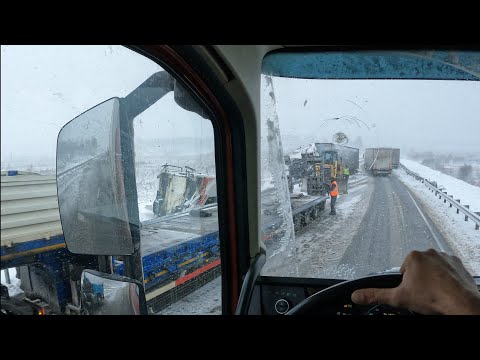 Видео: ЗИМА ОШИБОК НЕ ПРОЩАЕТ. СУПЕР Засада на трассе ЧИТА-ХАБАРОВСК.VOLVO FH 540.