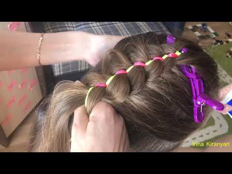 Видео: 5 прядная коса с 2 лентами. Как плести косу. Коса с лентой.