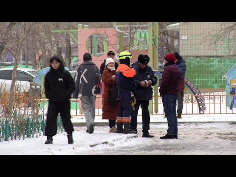 Видео: Астанада тұрғын үйдің қасбеті құлап, зардап шеккен 5 адамның екеуі жансақтау бөлімінде жатыр.