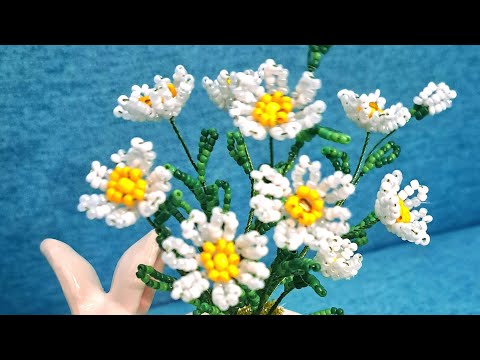 Видео: Мастер-класс МК от Koshka2015 - Beaded flowers, цветы из бисера, МК, DIY