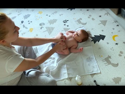 Видео: Массаж ребенку. Как делать массаж ребенку до года. Массаж ребенку 3 месяца.