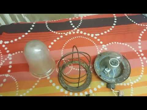 Видео: НСП09-200/Р51-03-О2 (АЭМЗ) Советский промышленный светильник.