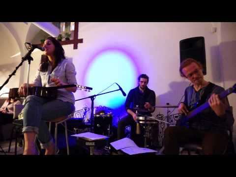 Видео: Амели на мели - Море волнуется НН, (17 04 2015)