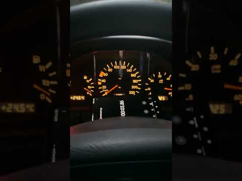 Видео: ИЗДЪРЖА ЛИ НАЙ ЕВТИНИЯТ МЕРЦЕДЕС НА МАКСИМАЛНИ ОБОРОТИ 🚗 #shorts #car #mercedes #test