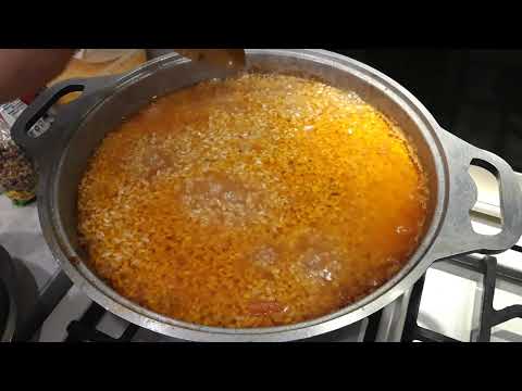 Видео: Консервируем плов в банки!