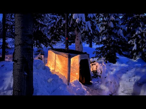 Видео: НЕДЕЛЯ В ТАЙГЕ | СТРОЮ УКРЫТИЕ ИЗ СТРЕЙЧ-ПЛЕНКИ / -40°C