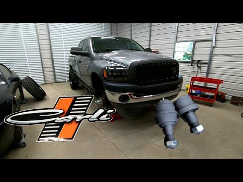 Видео: Как заменить шаровые опоры на Dodge Ram 2500/3500