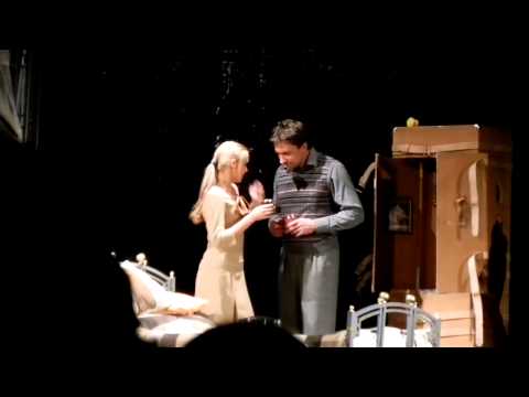 Видео: Григорий Антипенко Двое на качелях (фрагмент)