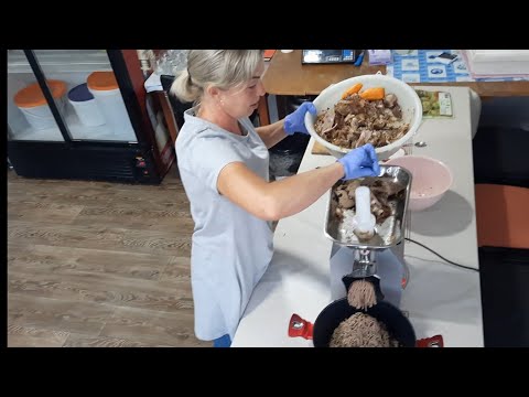 Видео: //Паштет с кабины лука и печени по Шелудьковски Петровна рулит//Универсальный паштет на все случаи//