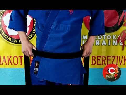 Видео: Як правильно зав'язувати пояс в Карате  🥋