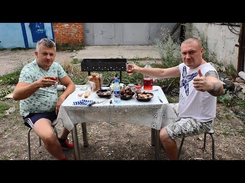 Видео: ГАРАЖНЫЕ КАЙФУРИКИ-ПИВО-РАКИ-САМОГОН-ДУШЕВНЫЕ ПОСИДЕЛКИ С ДРУЗЬЯМИ