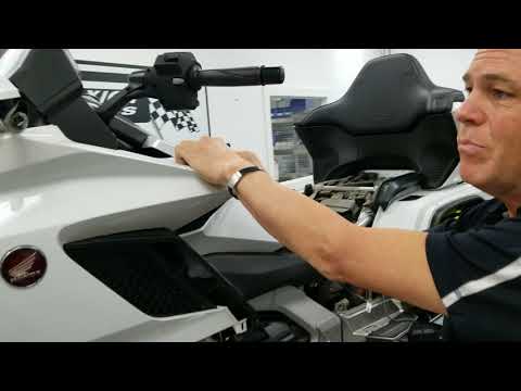 Видео: Советы и рекомендации по верхнему обтекателю — Honda Gold Wing 2018+