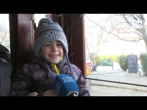 Видео: Ретро трамвай тръгна по улиците на София - с какво се отличава от новите?