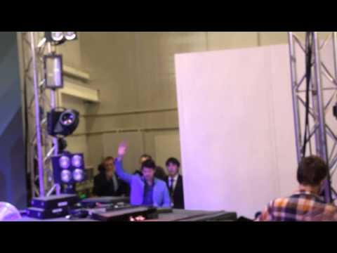 Видео: ComicCon Russia 2014 5 октября - Мишa говорит фанатам "Пока"