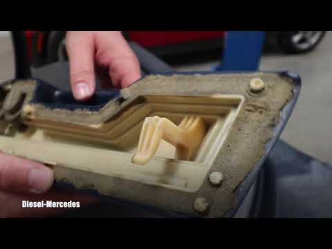 Видео: Ремонт дверной панели Mercedes W124