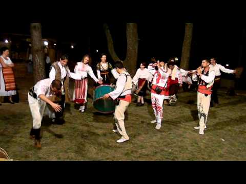 Видео: Жеравна 2011_28 - Малешевското - зурни Михото.MOV