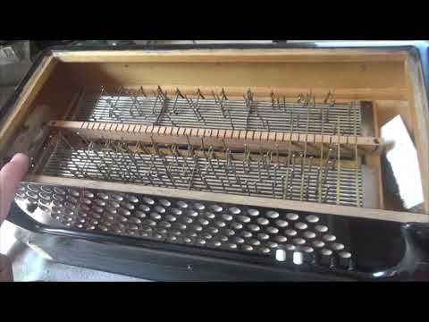 Видео: Баян Московский , я позабыл твое лицо , летящей походкой