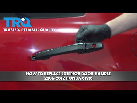 Видео: Как заменить внешнюю ручку двери на Honda Civic 2006-2012