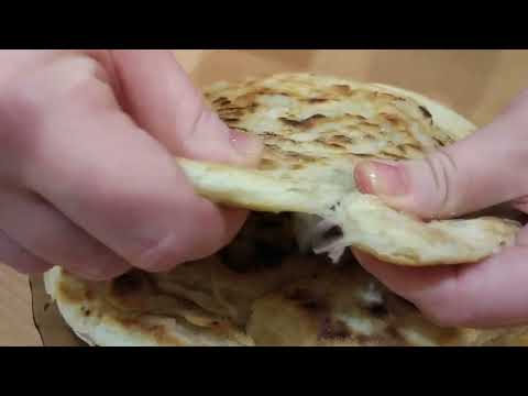 Видео: Как быстро приготовить Фатир на сковороде: узбекскую слоёную луковую лепешку