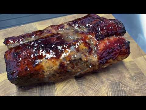 Видео: Juicy pork loin covered with currant glaze\Соковита корейка вкрита смородиновою глазурю