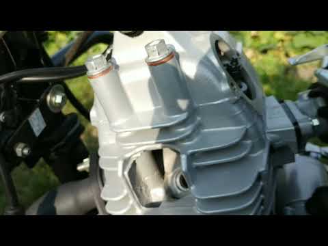 Видео: ТО.  Чистка воздушного фильтра. Регулировка клапанов. Bajaj boxer