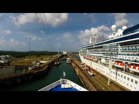 Видео: Транзит судов через Панамский канал в формате time-lapse