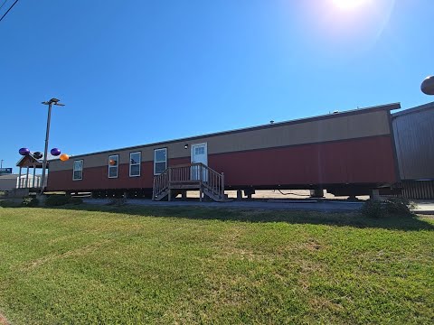 Видео: Самый большой одноэтажный дом в Техасе! Trilliant от Oak Creek Homes