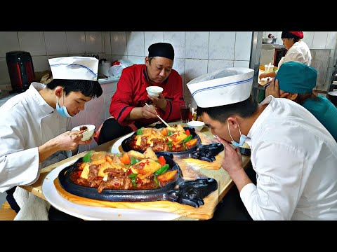 Видео: ШИПЯЩАЯ ГОВЯДИНА НА СКОВОРОДЕ С ТОФУ ЛУКОМ ПО-КИТАЙСКИ НОВЫЙ РЕЦЕПТ ОТ ШЕФА НУРИКА