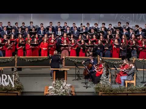 Видео: Пение «В хлеву родился» - Молодёжный Хор