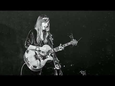 Видео: Badda Boo - Я твоя королевна | Live (Official Visualiser)