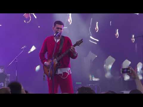 Видео: Noize MC - Последний министр (Музей стрит-арта, 15.08.2020) [ПЕРВОЕ ИСПОЛНЕНИЕ]