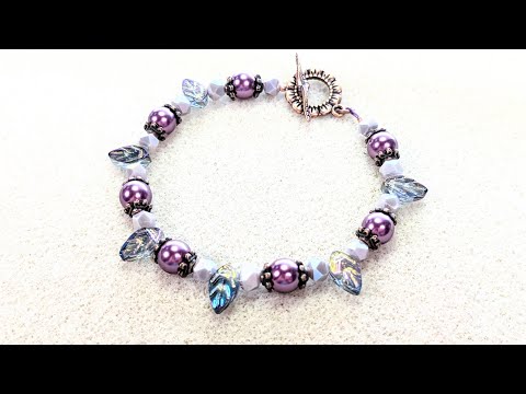 Видео: Быстрый и простой дизайн браслета с бусинами Winterberry Wishes Bargain Bead Box