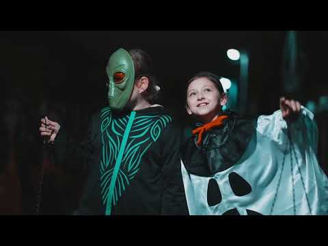 Видео: Реакция на: Utopia Show (Человек, который УБИЛ ХЭЛЛОУИН [Страшно Реально])