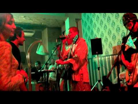 Видео: Кассиопея - Гадкие утята (live @ ДК 29.11.2014)